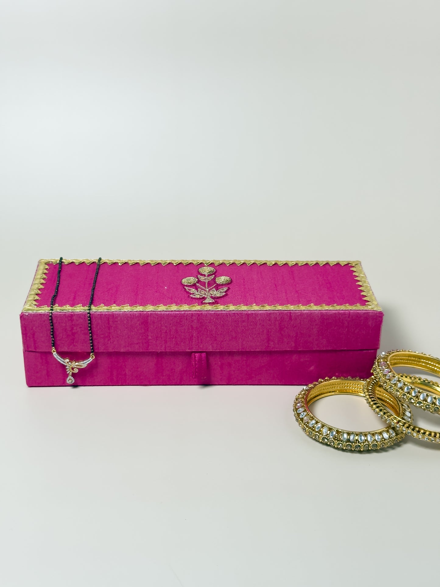 Gulzar Mangalsutra Box